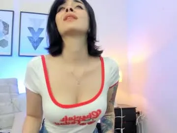 Yamajca – webcam model profile photo Image 9