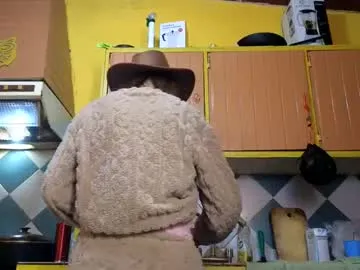 BlondeScarlettx – webcam model profile photo Image 4