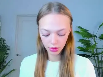 LoraDevine – webcam model profile photo Image 7