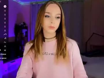 GreenEyesBlondeyUK – webcam model profile photo Image 17