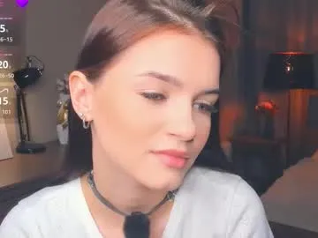 Olivija2020 – webcam model profile photo Image 16