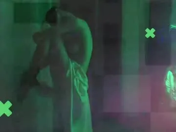 momsstory – webcam model profile photo Image 2