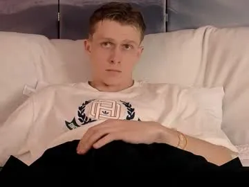 LoraDevine – webcam model profile photo Image 14