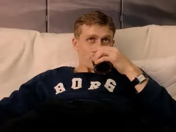 LoraDevine – webcam model profile photo Image 15