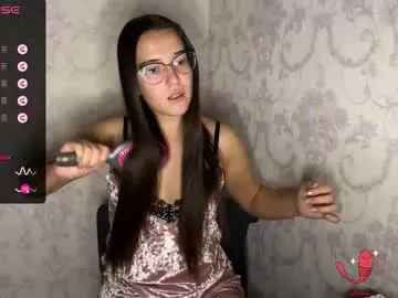 SelennaMoon – webcam model profile photo Image 15