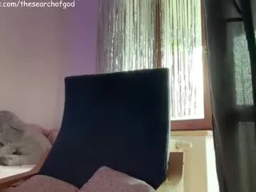 MistressLouUK – webcam model profile photo Image 2