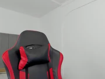 itsme_LEON – webcam model profile photo Image 13