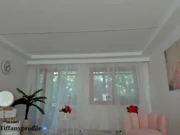 SusyBlair – webcam model profile photo Image 6