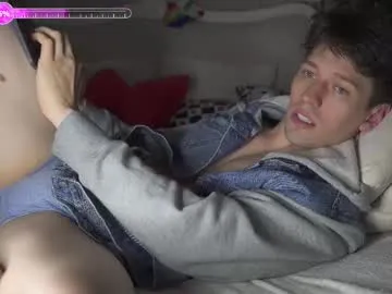 British_EmJess – webcam model profile photo Image 16