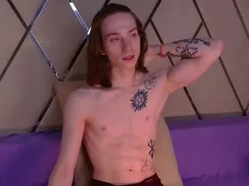 British_EmJess – webcam model profile photo Image 17