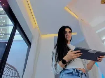 skyamber8v2 – webcam model profile photo Image 18