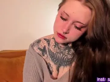 SusyBlair – webcam model profile photo Image 16