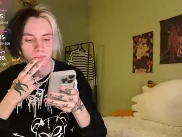 British_EmJess – webcam model profile photo Image 14