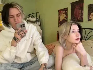 British_EmJess – webcam model profile photo Image 16