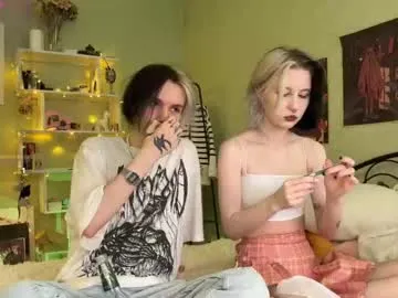 British_EmJess – webcam model profile photo Image 17