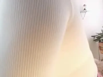 bluerose98 – webcam model profile photo Image 14