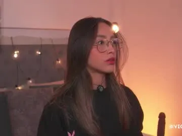 TraceyKalani – webcam model profile photo Image 15