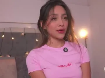 TraceyKalani – webcam model profile photo Image 4