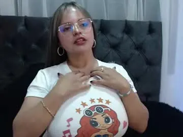 Natural-boobs – webcam model profile photo Image 15