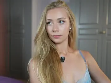 SusyBlair – webcam model profile photo Image 15