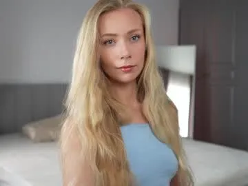 SusyBlair – webcam model profile photo Image 9