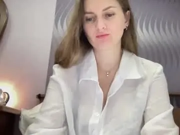 BlondeHott – webcam model profile photo Image 17