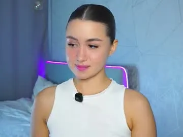 roouse – webcam model profile photo Image 18