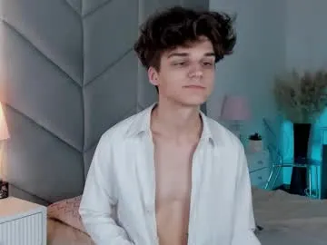 British_EmJess – webcam model profile photo Image 8