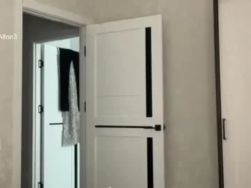 TyleneBuck – webcam model profile photo Image 12