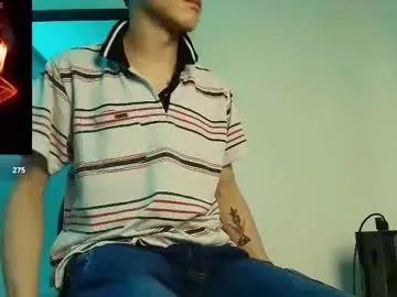 max04 – webcam model profile photo Image 5