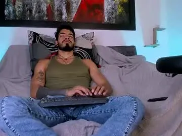 LoraDevine – webcam model profile photo Image 9