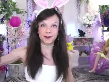 UKRaunchyRobyn – webcam model profile photo Image 2