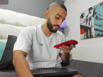 jihoooon_ – webcam model profile photo Image 2