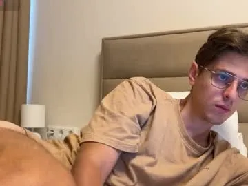 YU-KI00 – webcam model profile photo Image 18