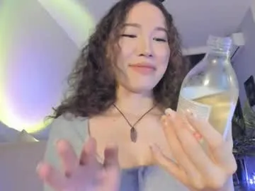 roouse – webcam model profile photo Image 16