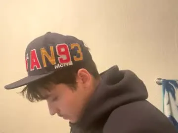 yungstudbev – webcam model profile photo