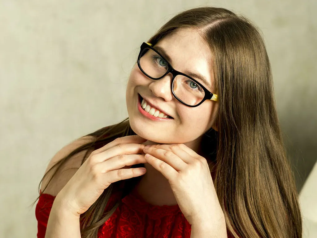 LettyThomson – webcam model profile photo