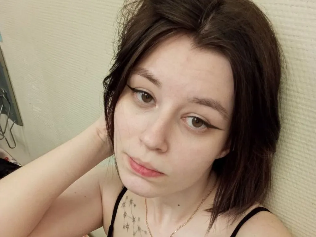 MaeHiatt – webcam model profile photo