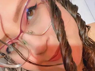 Amberbedoya_18 – webcam model profile photo