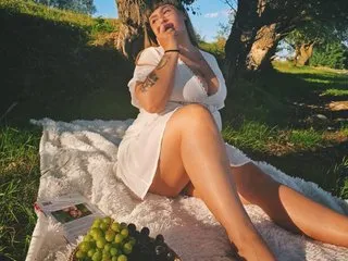 SelennaMoon – webcam model profile photo Image 2