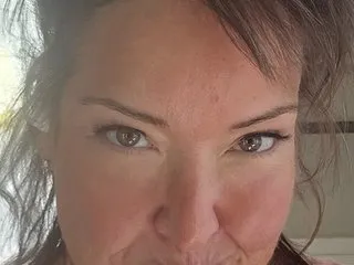 ClaudiaMidwestWife – webcam model profile photo