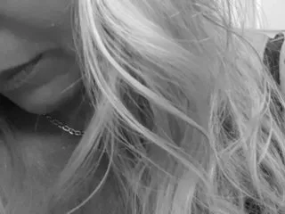 SelennaMoon – webcam model profile photo Image 13