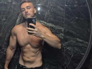 FloydC19 – webcam model profile photo