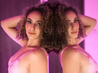 HollyJhonson – webcam model profile photo