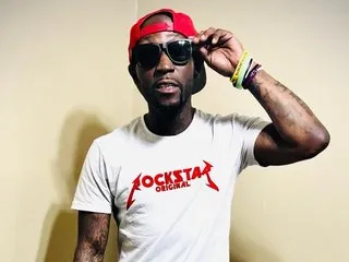 AAASuck – webcam model profile photo Image 11