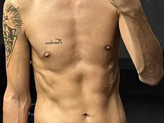 LizzieGreyX – webcam model profile photo Image 3