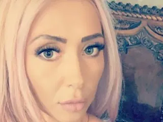 JeniferRein – webcam model profile photo