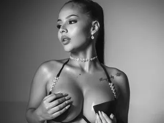 LoraDevine – webcam model profile photo Image 7