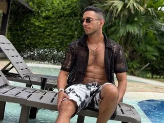 blondeangel_4u2 – webcam model profile photo Image 2