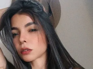 LIZGENSY – webcam model profile photo